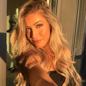 Meet your Posher, Lexi